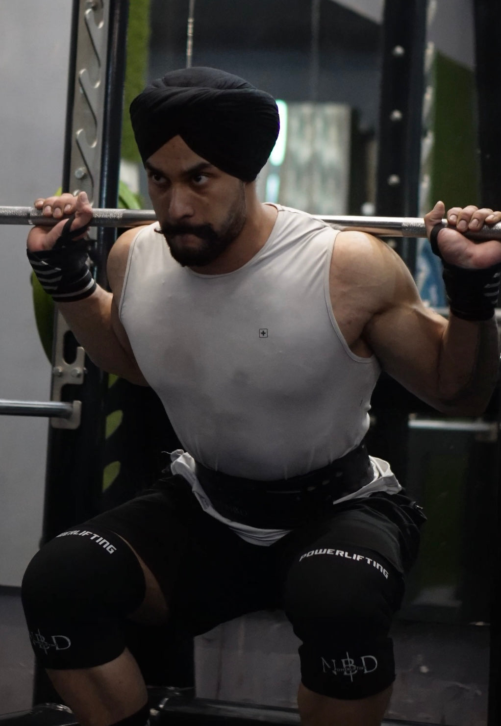 Best 7mm Knee Sleeves for Squats – Provides Strong Knee Stability & Compression

